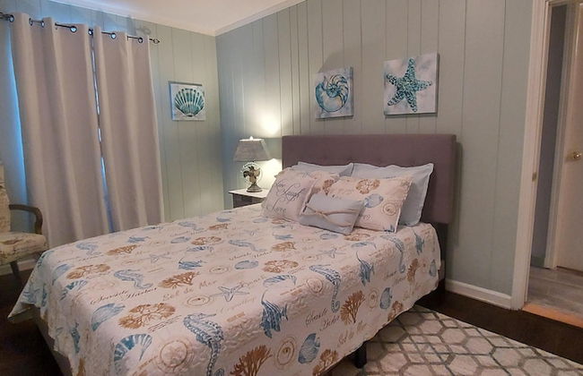 Kozy Cove Cabin - 1 Block to Lake Boat Launch - Covered Boat Parking - Lake Fun - Photo 8