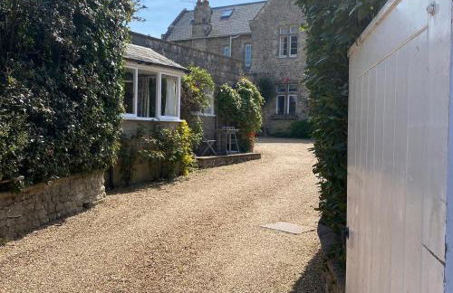 Little holiday cottage in Seaview, minutes walk to beach - Photo 1