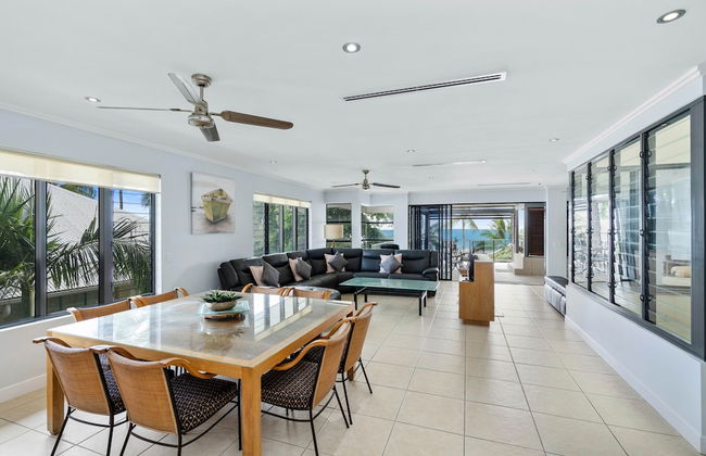 Sea Point On Trinity Beach - Photo 47