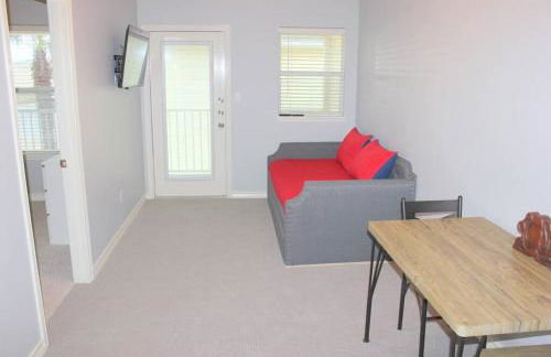 Spacious Home, Short Walk to Beach, Heated Pool! - Foto 21