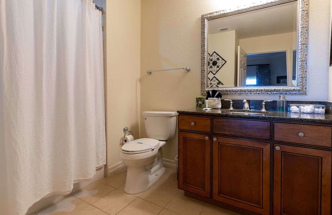 3BR Family Apartment for 8 Peaceful Residential Retreat - Foto 11