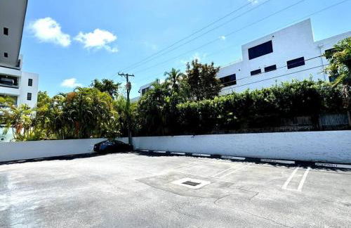 BRAND NEW! Lovely 1 Bedroom with Pool by the Beach - Foto 13