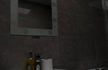 Luxury 4 Bed 3 bath 6 mins from City Renter - Photo 2