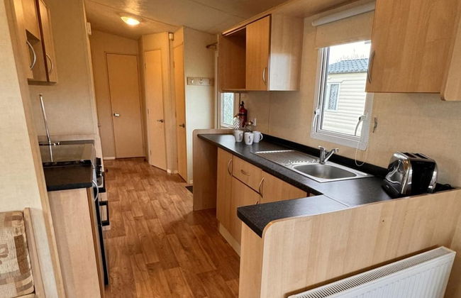 3 Bed Caravan - Sleeps 8 - Pet Friendly, Parking - Foto 13