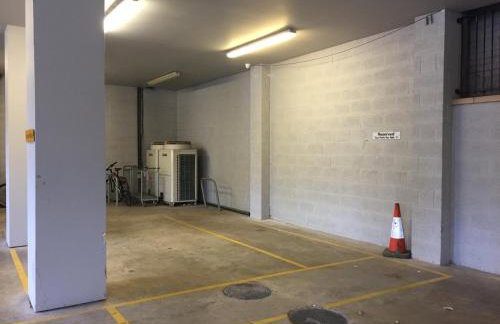 Churchill Two Bedroom Apartments with Free Parking and The Minster view - Foto 16