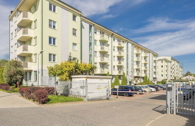 Cosy Apartment in Piaseczno by Renters - Photo 19