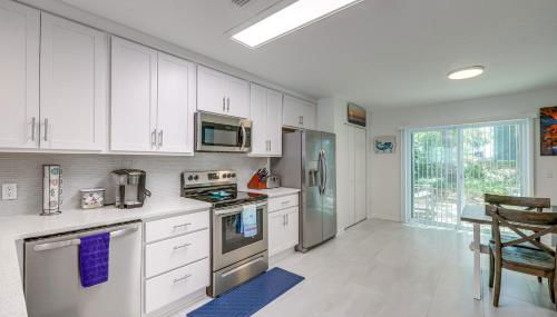 Fernandina Beach Townhome with Patio Walk to Beach! - Foto 2