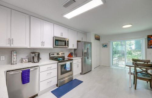 Fernandina Beach Townhome with Patio Walk to Beach! - Foto 2
