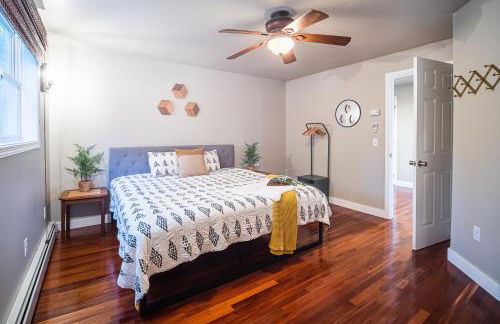 2 Houses, 22+Guests, 2 Hot Tubs, Renovated, Events Welcome! - Foto 40