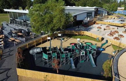 Elegant 2 Bed 1 and Half Bath Caravan in Holiday Resort Village - Photo 38