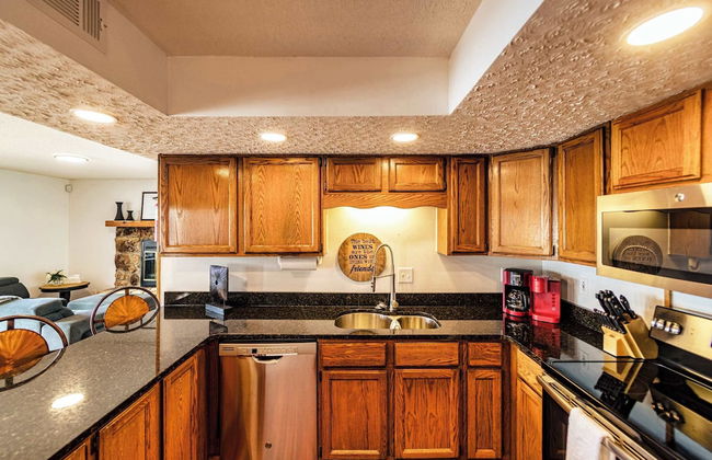 Redbud Retreat Amenity-filled Waterfront Home! - Photo 15