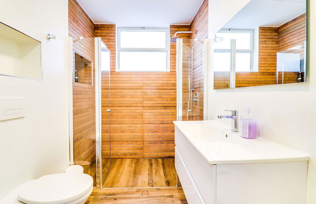 Carmel Boutique - Photo 77