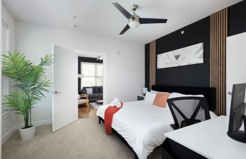 Comfy 2BR-Southtown Near Rvrwalk, Dome & Conv - Photo 23