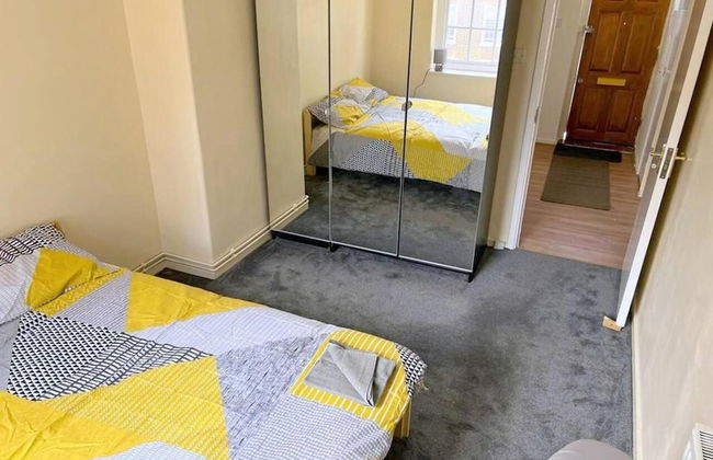 2-bed Apartment in Central London off Edgware Rd - Photo 4