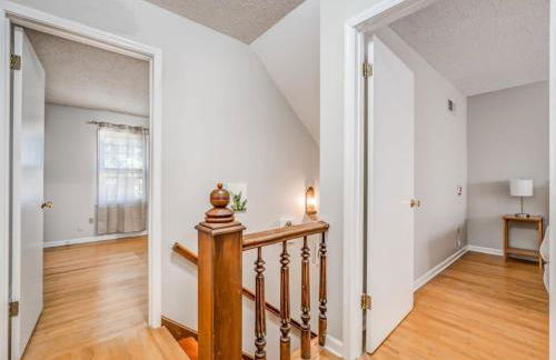 Near the Airport and Graceland Holmesdale Hideout - Foto 15