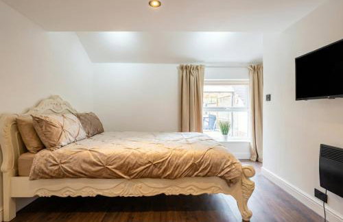 Quirky Village Centre Apartment Above a Cocktail Bar, Castle Donington - Foto 3