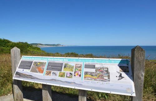 3 Bed in Wootton Fitzpaine 89004 - Photo 22