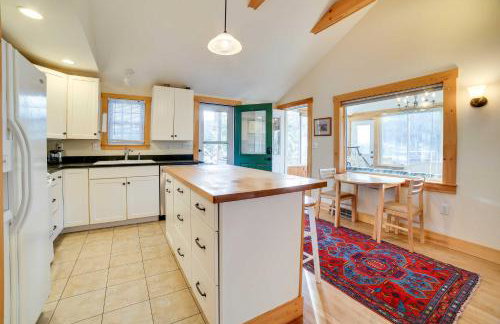 Lakefront Bradford Cottage with Dock, Near Skiing! - Foto 13