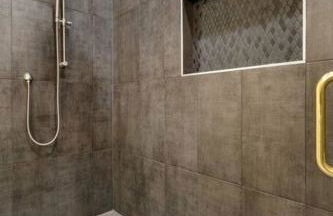 Modern Retreat 10 min-Oaklawn BBQ grill Pavillion Kids playground - Foto 32