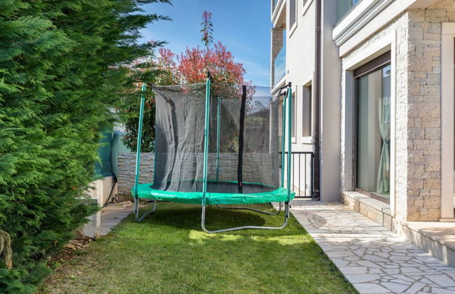 Paula - With Pool - H - Photo 29