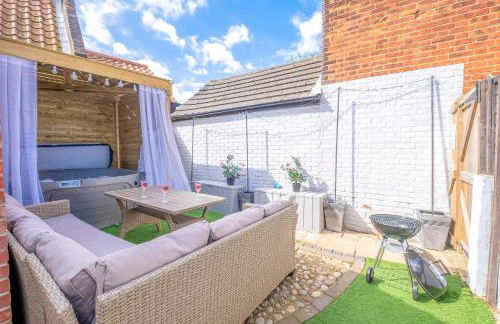 Winterton Sea Sanctuary, Hot Tub & Log Burner by the Dunes - Foto 68