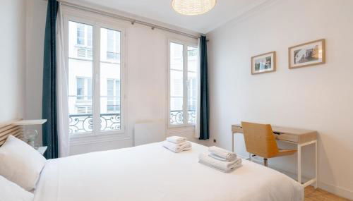 Sophisticated 2BR - Steps to Station - Foto 4