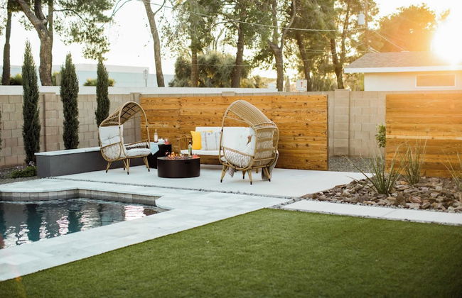 Daisy by Avantstay Modern Home w/ Spacious Backyard, Pool & Table Tennis - Foto 26