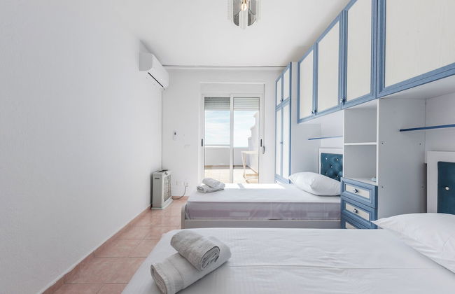 The Promenade Seaview - Photo 6