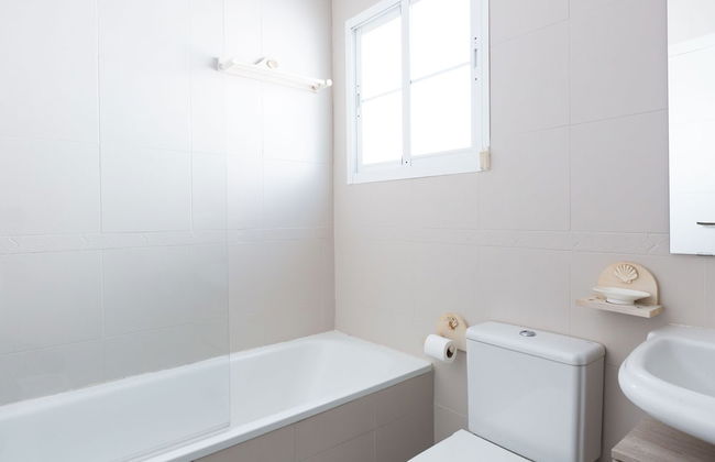 Artola in Marbella With 4 Bedrooms and 3 Bathrooms - Foto 25