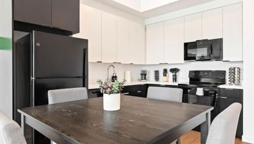 Unique 1-Bedroom DTLA Escape with City Views - Foto 3