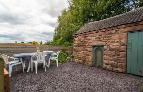 Picturesque Countryside Cottage minutes from Alton towers & Peak Wildlife park Whiston Hall Wedding venue - Foto 43