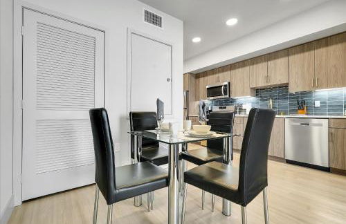 Global Luxury Suites near Liberty Station - Foto 8