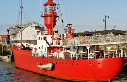 On the Quay - Foto 32