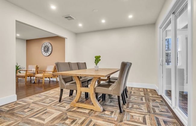 Fall Getaway With Hot Tub Fire Pit and Games - Photo 13