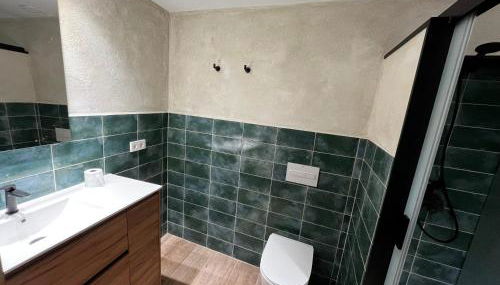 Cal Ganiveter - Foto 2, Shower