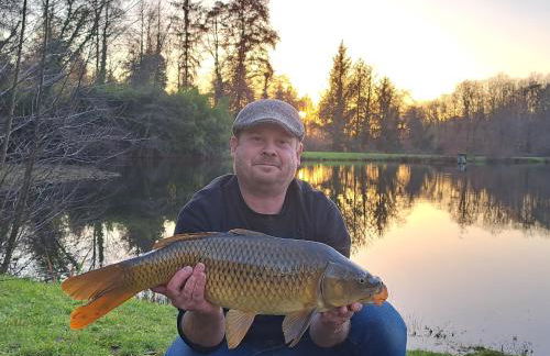 "Le petit bonheur" Gîte van 4 tot 12 personen met privé vijver van 2Ha - Foto 40