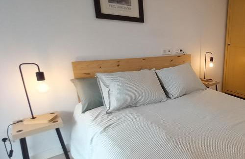 Rooftop pool near the beach and Barcelona - Photo 4