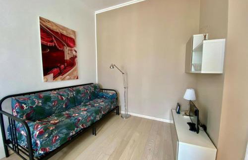 GuestHost - Piazzale Susa Bright Flat con Veranda - Foto 4