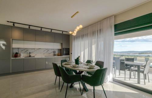 Panoramica apartment w balcony and swimming pool - Foto 6
