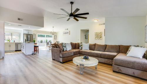 Pet-Friendly Las Vegas Home with Pool 4 Mi to Strip - Foto 5