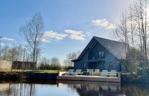 Franks Ferienhaus am See I Privatsteg I Tretboot I Spieletage I Ruhe I Natur I Angeln I luxuriös & großzügig bis zu 10 Personen - Foto 3