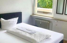 Pension RD Reutlingen - Foto 1