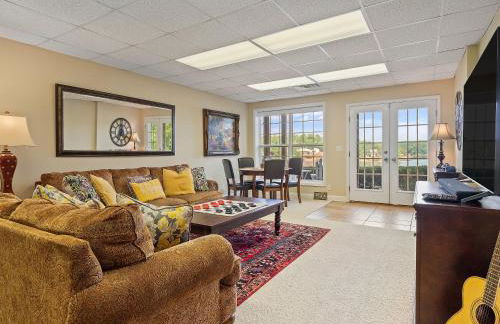 Blue Door - Entertainment Area Downstairs With A Pool Table - Foto 36