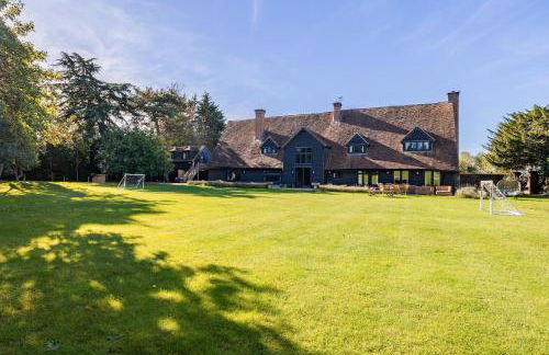 Period Luxury Converted Barn Windsor/Maidenhead - Perfect for family groups - Foto 116