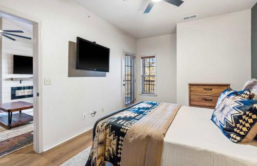 T Time Getaway - Overlooking Golf Views! - Foto 45