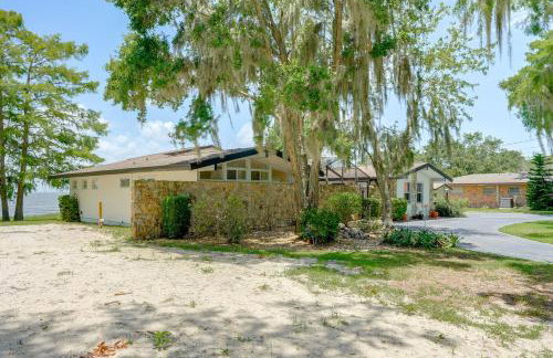 Family Home with Stunning Water Views in Tavares! - Photo 35