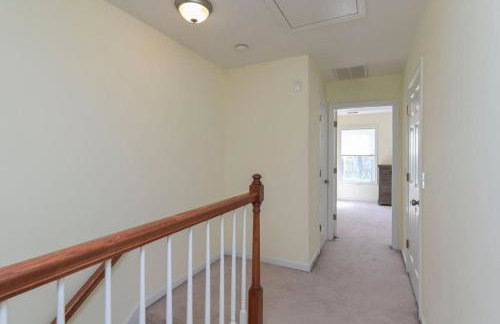 Cozy 2BR Home Near Ft Jackson - Photo 27