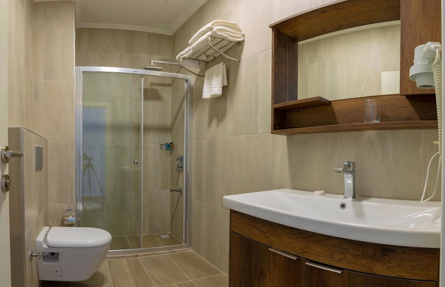 Joy Suites - Photo 70