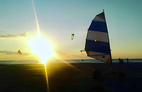 Casa super Charmosa em condomínio na praia - Foto 34