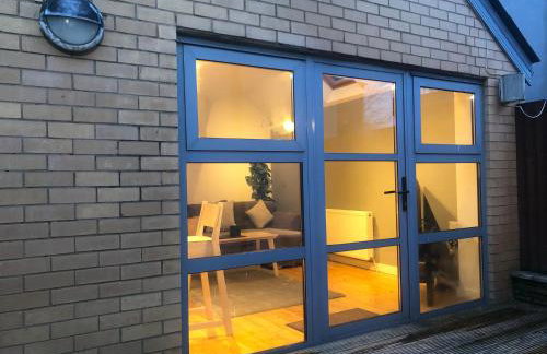 City Retreat, 2 Bed House with Cloudstream Hot Tub - Foto 40